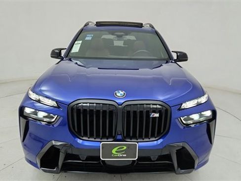 Used 2025 BMW X7 M60i image 26