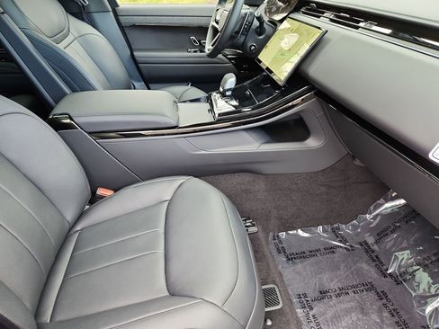 New 2025 Land Rover Range Rover Sport Autobiography image 3