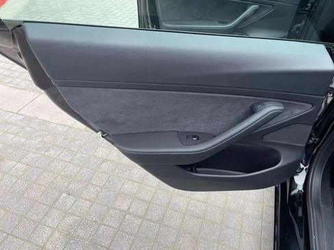 Used 2023 Tesla Model 3 Standard Range image 24