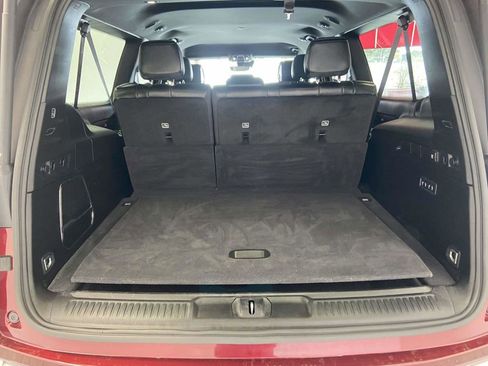 Used 2025 Jeep Wagoneer L Series II w/ 8-pass Seating Package image 10