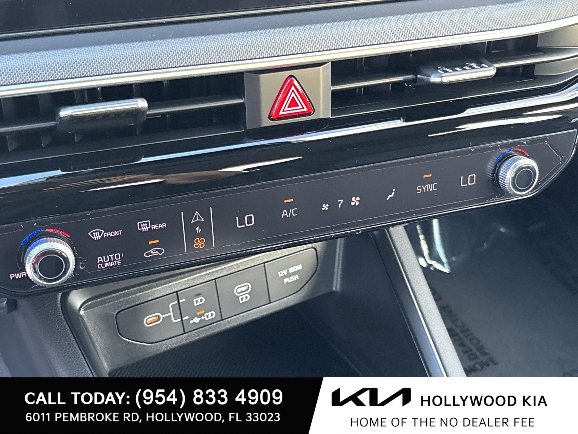 New 2027 Kia K5 LXS FWD image 18