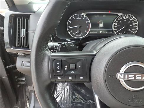 Used 2024 Nissan Pathfinder SV AWD/4WD image 24