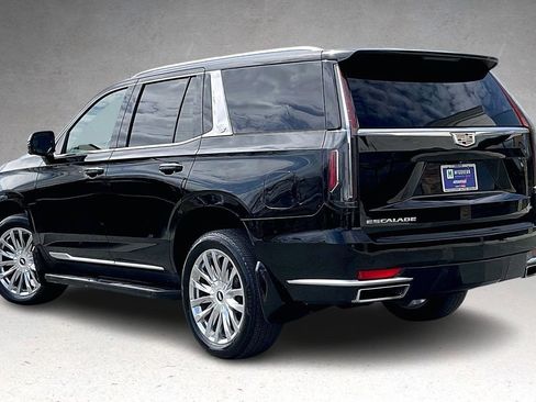 Used 2022 Cadillac Escalade Premium Luxury AWD/4WD image 4