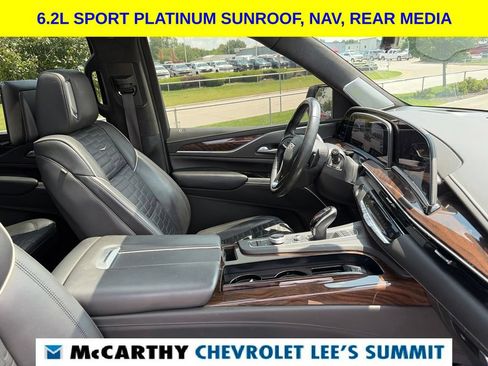 Used 2022 Cadillac Escalade ESV Sport Platinum w/ LPO, ONYX Package AWD/4WD image 34