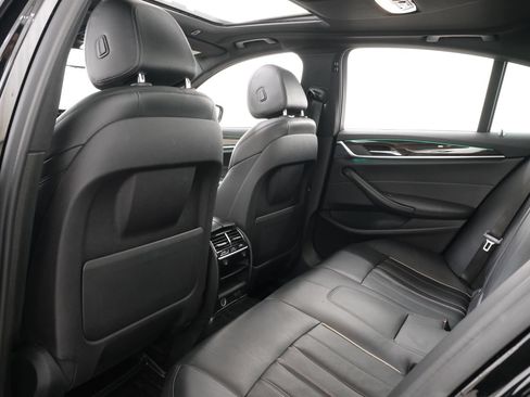 Used 2019 BMW 530e xDrive w/ Premium Package AWD/4WD image 37