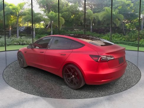 Used 2023 Tesla Model 3 Standard Range RWD image 7