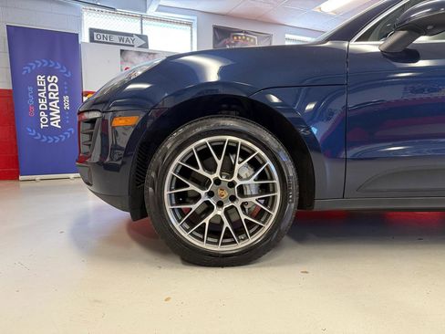 Used 2018 Porsche Macan S AWD/4WD image 18