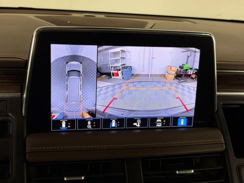 Used 2021 Chevrolet Tahoe High Country w/ Premium Package image 23