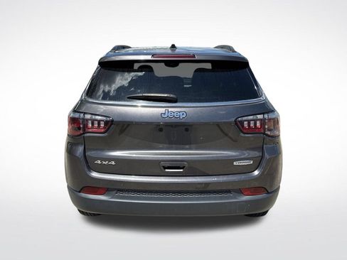 Used 2024 Jeep Compass Latitude AWD/4WD image 38