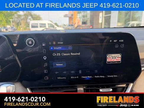 Used 2025 Chevrolet Equinox LT w/ Convenience Package II FWD image 24