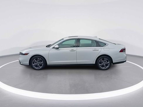 Used 2023 Honda Accord EX image 5