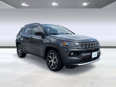 Used 2024 Jeep Compass Limited AWD/4WD image 7