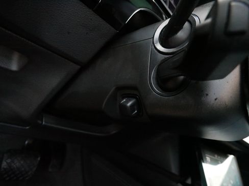 Used 2022 Audi e-tron Premium w/ Convenience Plus Package image 30