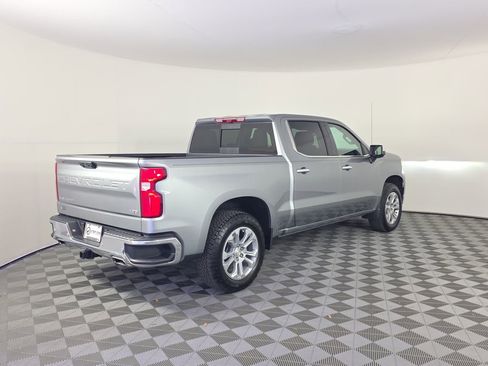 Used 2026 Chevrolet Silverado 1500 LTZ AWD/4WD image 7