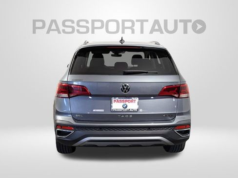 Used 2024 Volkswagen Taos SEL image 5