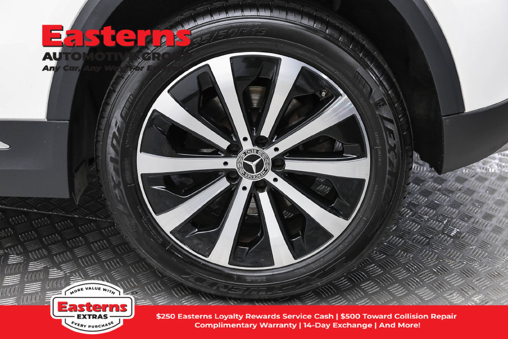 Used 2023 Mercedes-Benz GLA 250 w/ Premium Package image 9