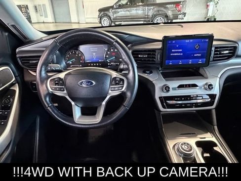 Used 2023 Ford Explorer XLT w/ Class IV Trailer Tow Package AWD/4WD image 17