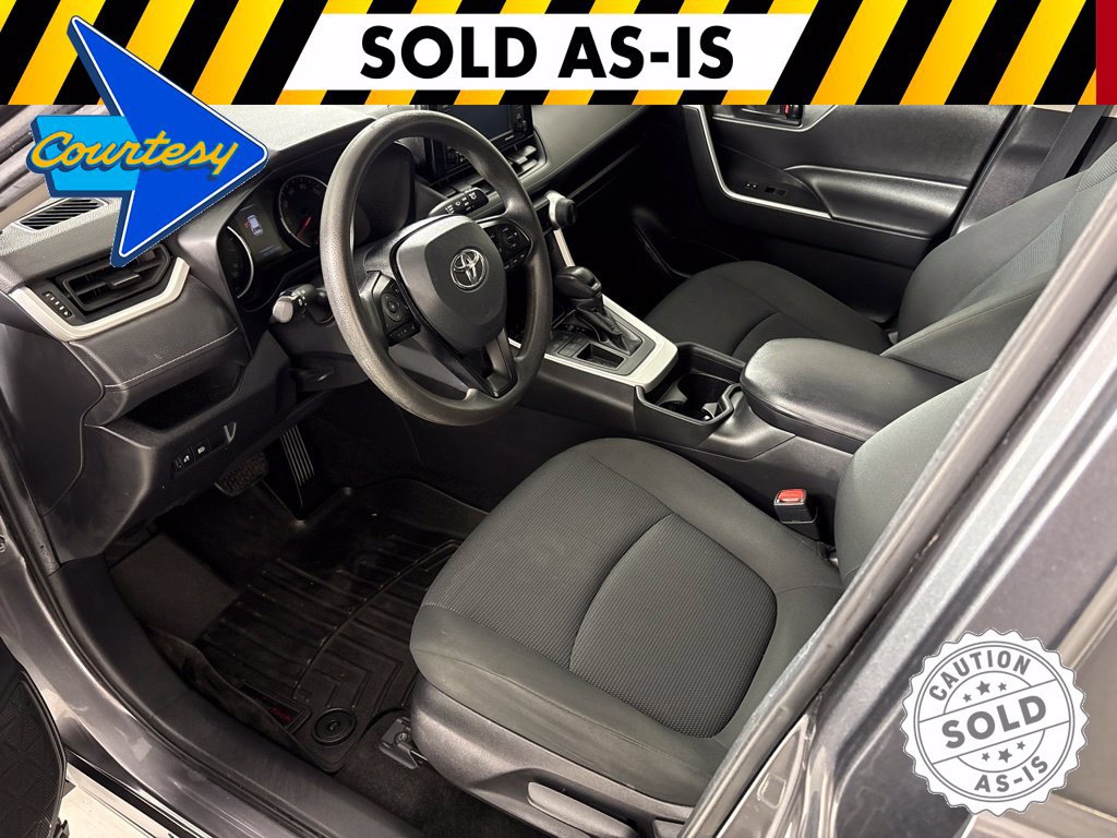 Used 2021 Toyota RAV4 LE w/ Carpet Mat Package (TMS) FWD image 26