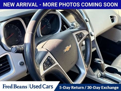 Used 2017 Chevrolet Equinox Premier w/ Enhanced Convenience Package image 9