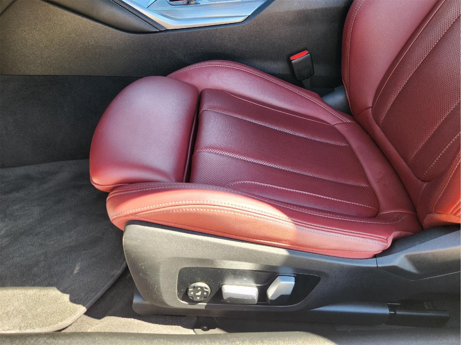 Used 2023 BMW M440i Coupe w/ Premium Package RWD image 23