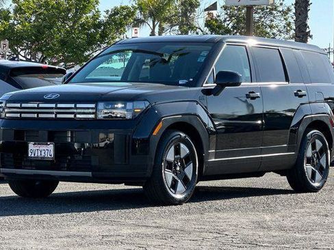 Used 2026 Hyundai Santa Fe SE FWD image 8