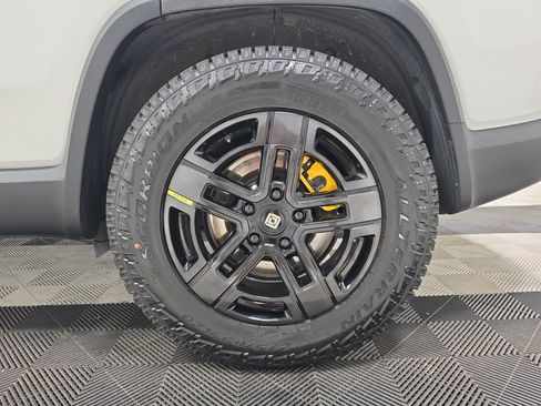 Used 2023 Rivian R1S Adventure Quad AWD/4WD image 10