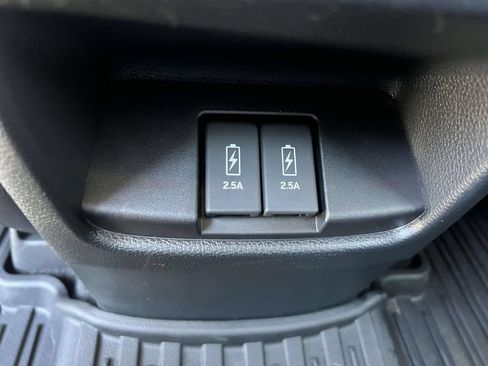 Used 2021 Honda CR-V Touring image 12