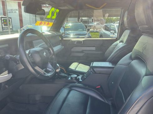 Used 2022 Ford Bronco Badlands AWD/4WD image 32