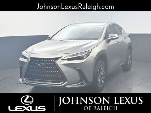 Used 2022 Lexus NX 250 FWD image 5