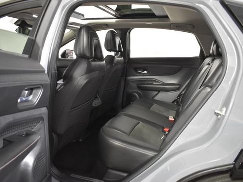 Certified 2024 Nissan Ariya AWD image 32