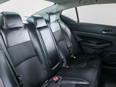 Used 2024 Nissan Altima 2.5 SR image 27