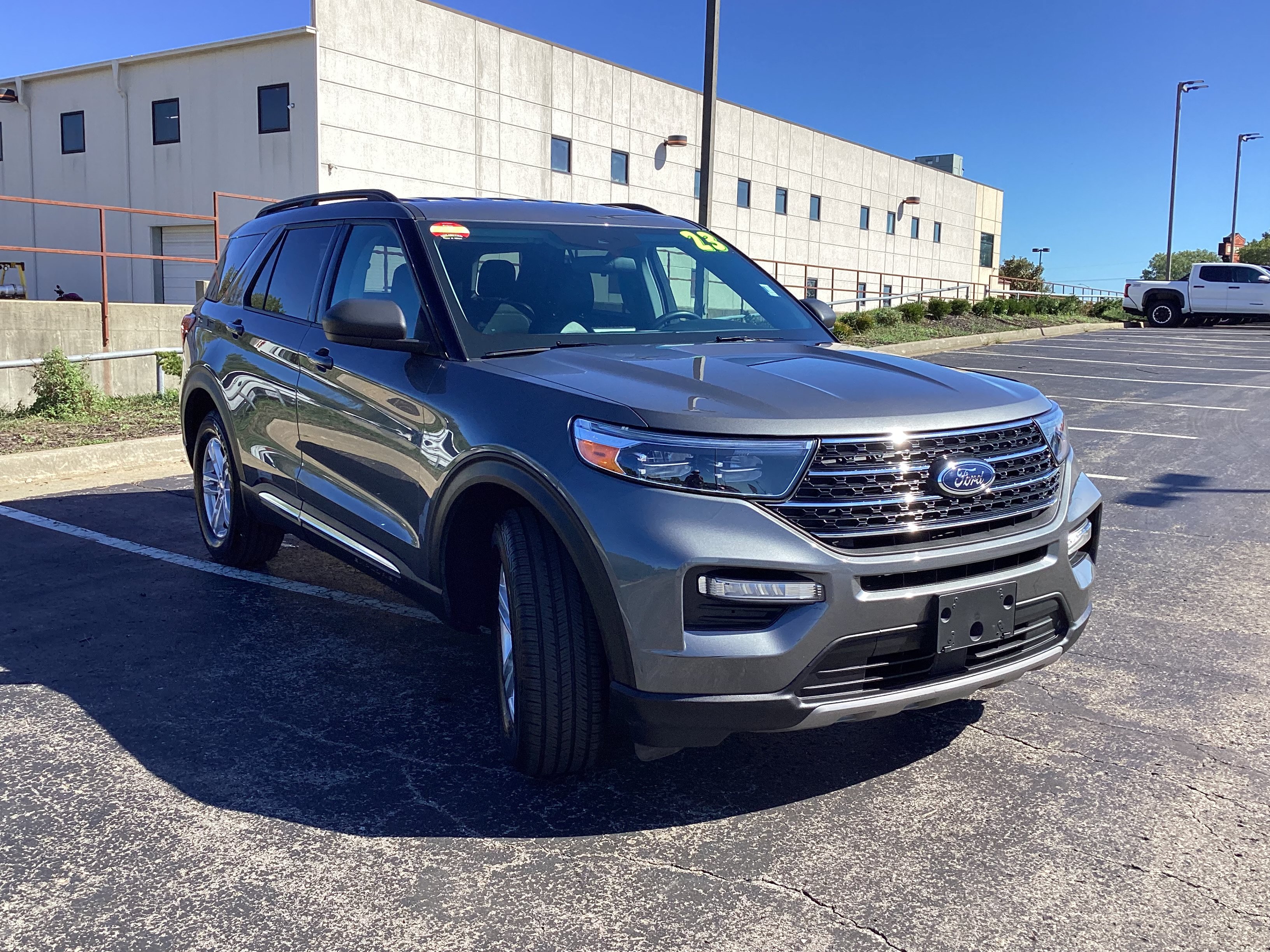 Used 2023 Ford Explorer XLT w/ Equipment Group 202A AWD/4WD image 21