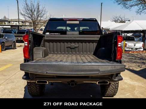Used 2022 Chevrolet Silverado 1500 LT Trail Boss w/ LT Trail Boss Premium Package image 9