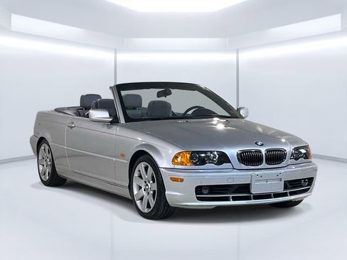 Used 2001 BMW 325Ci Convertible RWD image 3