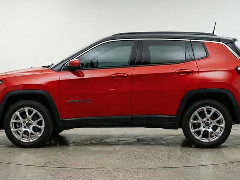 Used 2025 Jeep Compass Limited AWD/4WD image 5