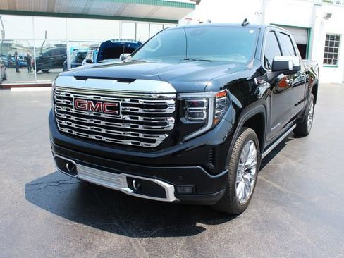 Used 2022 GMC Sierra 1500 Denali w/ Technology Package AWD/4WD image 19