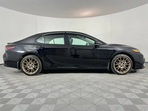 Used 2024 Toyota Camry SE AWD/4WD image 25