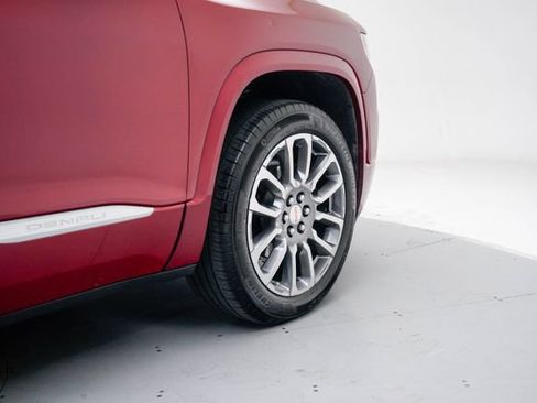 Used 2023 GMC Acadia Denali w/ Denali Technology Package AWD/4WD image 26