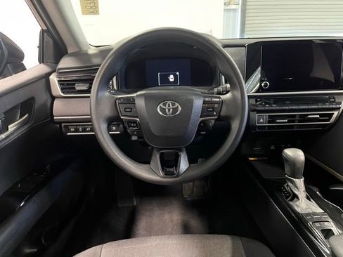Used 2025 Toyota Camry LE FWD image 21