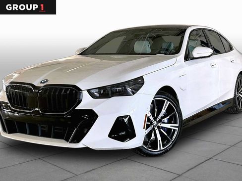 New 2027 BMW 550e xDrive w/ Executive Package AWD/4WD image 1