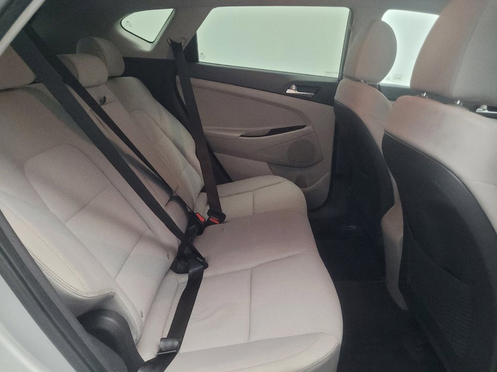 Used 2021 Hyundai Tucson SE FWD image 19