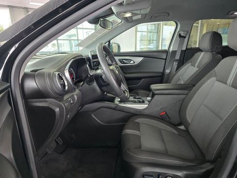 Used 2025 Chevrolet Blazer LT image 34