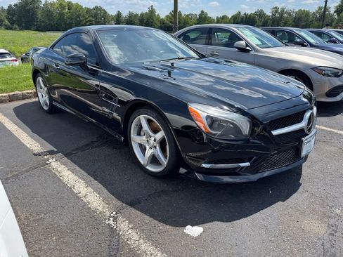 Used 2014 Mercedes-Benz SL 550 image 1