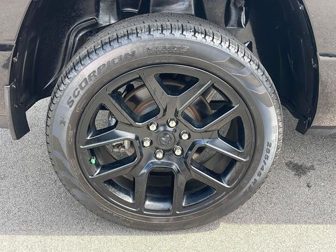 Used 2023 RAM 1500 Laramie AWD/4WD image 11