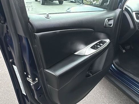 Used 2017 Dodge Journey SE FWD image 23