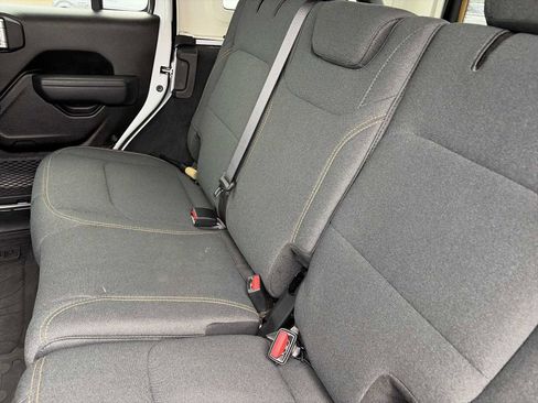Used 2024 Jeep Wrangler Unlimited Sport AWD/4WD image 23
