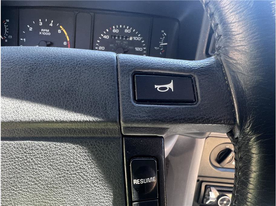 Used 1993 Ford Mustang GT RWD image 26