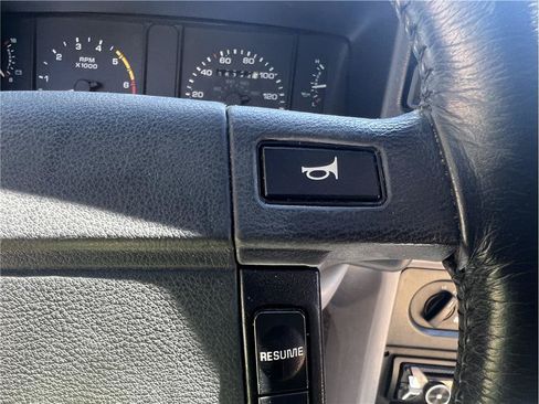 Used 1993 Ford Mustang GT RWD image 26
