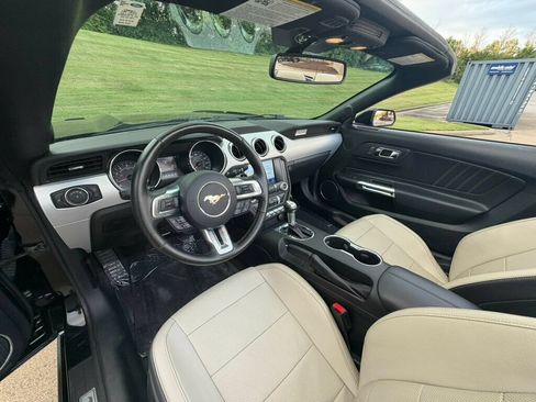 Used 2015 Ford Mustang GT Premium RWD image 33