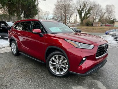 Used 2023 Toyota Highlander Limited